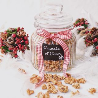 Winter Granola With Walnuts, Figs And Chia Seeds {Oil Free}